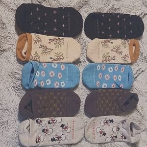 GUC Size Small Pure Barre Socks